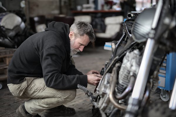 Ini Bedanya Sparepart Motor Asli dan Palsu