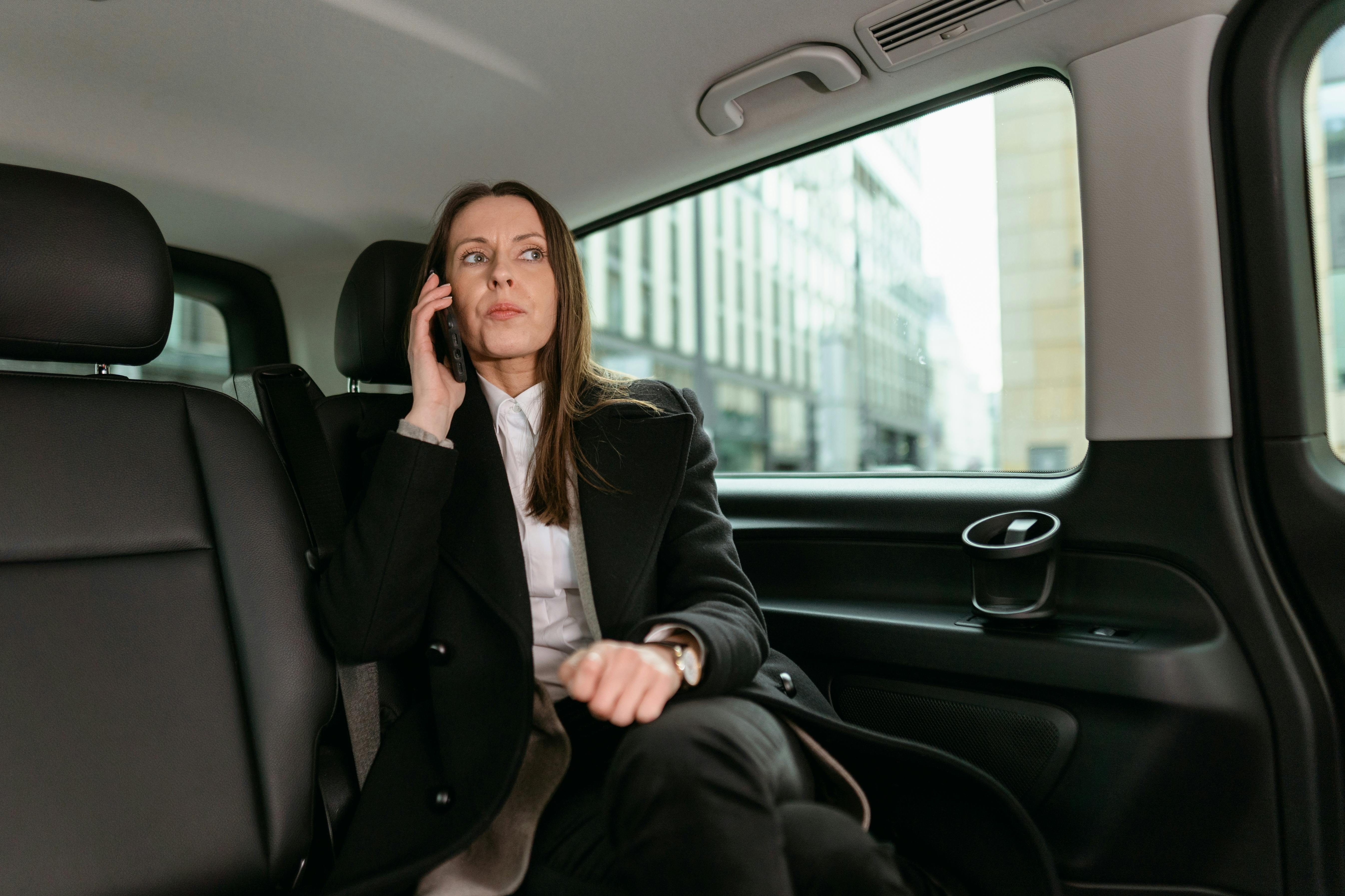 Ini Tips Ngerawat Jok Mobil Kulit Sintetis